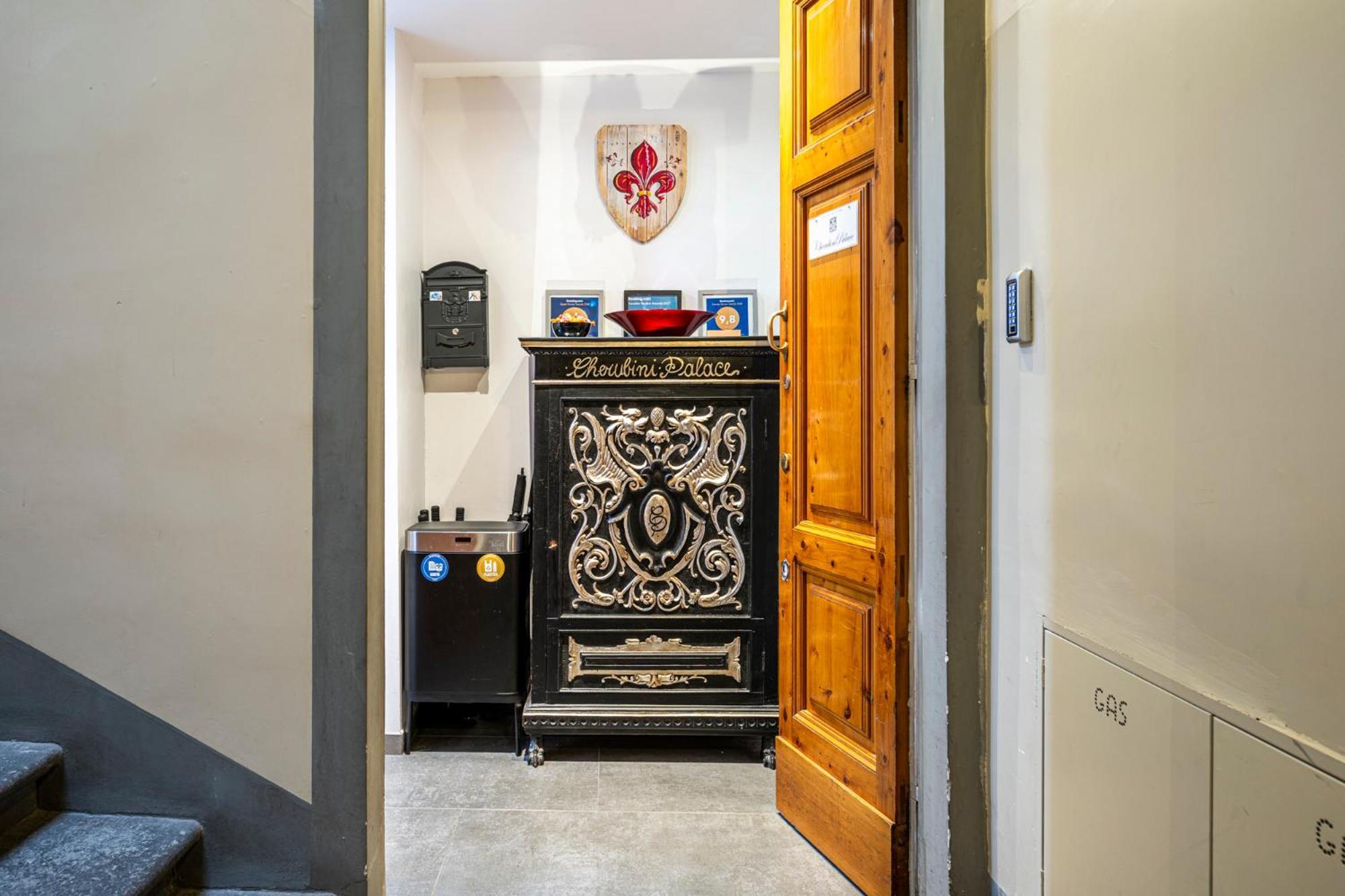 Cherubini Palace Thematic Apartment Florence Luaran gambar