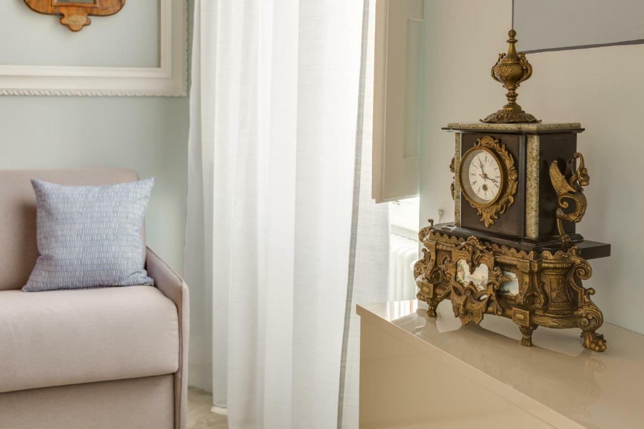 Cherubini Palace Thematic Apartment Florence Luaran gambar